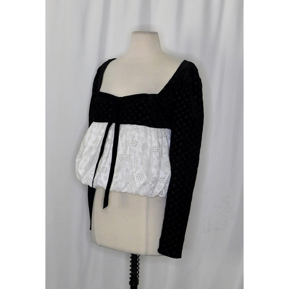NWT!! FOR LOVE AND LEMONS Elisa Long Sleeve Top Black Velvet Taffeta Eyelet XS - Picture 6 of 16